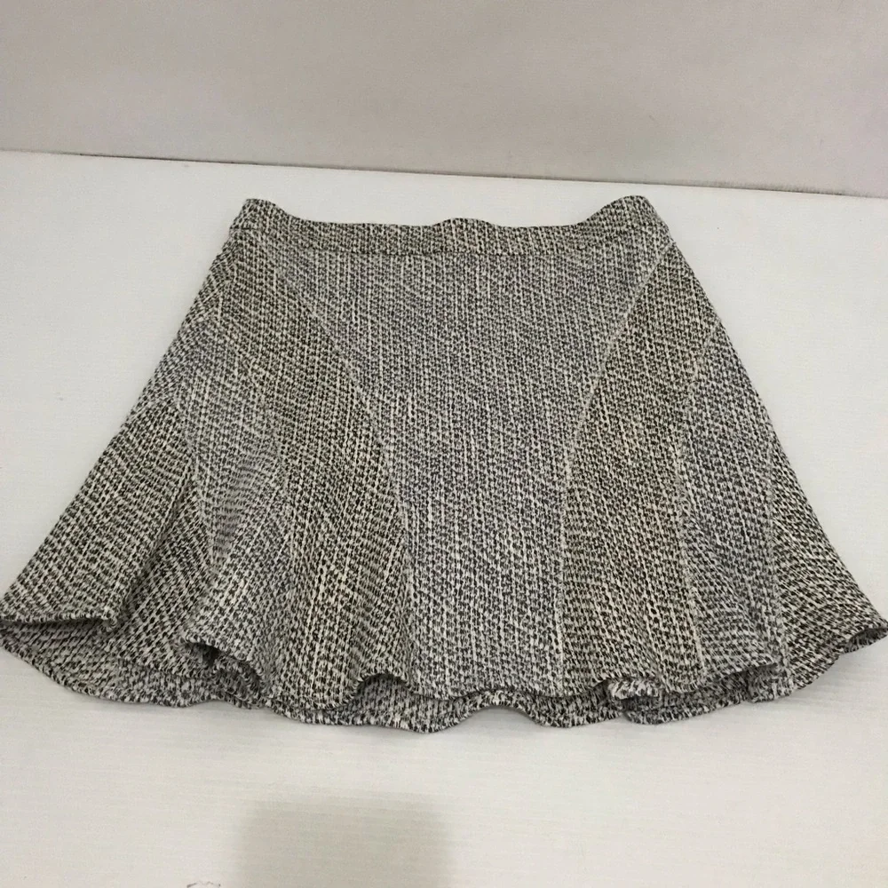Derek Lam Textured Navy and White Flared Mini Skirt Size 2